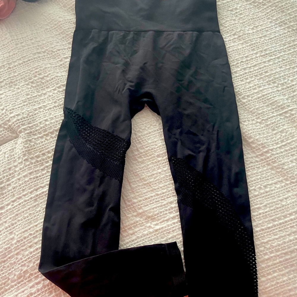 ZYIA Black Angle Performance Hi-Rise 7/8